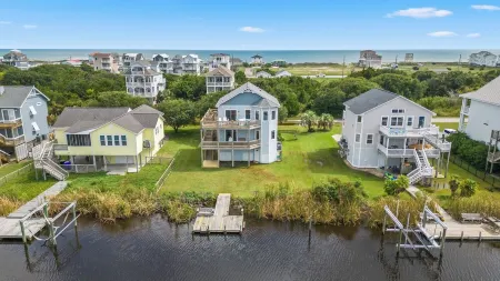 Soundfront, private dock, neighborhood pool, beach access, and tennis, Sunsets