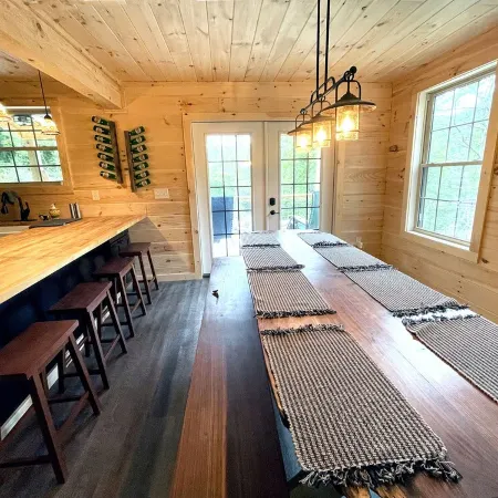 Newly-built See Rocks Vista Cabin