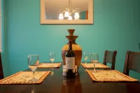 Deluxe Condo with KING Size Bed - 무료 와이파이