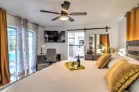 New Modern Retreat with King Bed /Heated Pool/ Grill/ only 8 miles to Beach!!!!