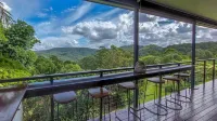 The Mountain View Retreat Hotels in Wongawallan