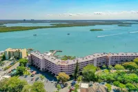 🛥️ 👀 Boat Watchers Paradise ☀️ w\ a Side of Dolphins🐬 - Wifi