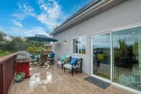 Two Homes, One Lot Sleeps 18, Pool & Hot Tub Private Villa, 9 Miles from Beach.