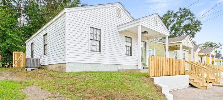 Cozy Cottage near Downtown Laurel! Hotels in Laurel