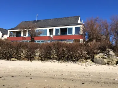 Roscoff, breathtaking sea view with direct access to the beach Các khách sạn gần Tahiti Botanical Garden