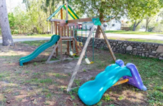 Historic 4-bedroom cottage with modern updates. Hotels in Independence charter Township