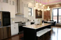 The Luxe High Roller! 2 bed apt in Metropolis near Harrah's Casino! Pet friendly Các khách sạn ở Metropolis