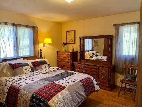 Country home with no pet fees!!