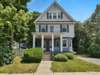 Cozy 2-bedroom apartment in charming Dedham - Legacy Mall with WiFi Hotels in Dedham