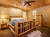 New Large Adirondack Lodge with Pond Waterfront and A/C Hotels in Webb