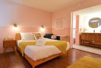 Mid-Century Themed Hotel Room in Fayetteville, AR - The Clementine on College #8 Hotels in Fayetteville