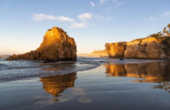 Five minute walk to Pismo Beach!