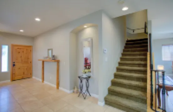 +Lake View House+ Walk to private sandy beach. Private lake access.