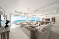 Luxury 4-bedroom Oceanfront Oasis