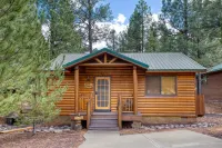 Bear Haven Family Friendly Show Low cabin w/ WIFI, gas fireplace, A/C
