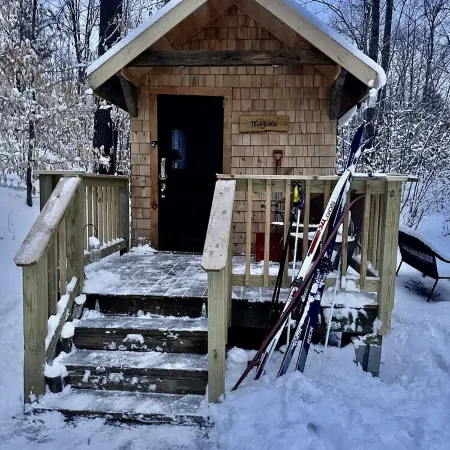 Tiny House with Private Hot Tub on 100 Acres