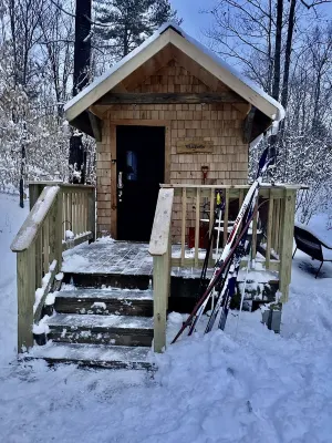 Tiny House with Private Hot Tub on 100 Acres