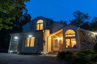 Hot Tub, Pool, Game Room and more fun for the whole family