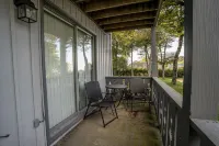 Cozy Beech Mountain getaway for the whole family