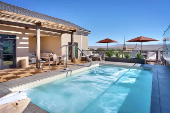 디 애드버니어, 오토그래프 컬렉션 세인트조지 호텔