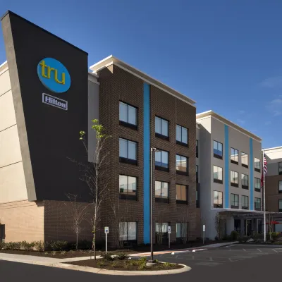 Tru by Hilton Murfreesboro Hotels near Greenway Trailhead