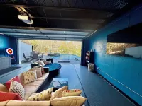 Massive Lakehouse - Infinity Pool, Hot Tubs, Dock, Firepit