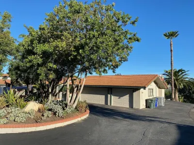 Endless Views  & Spacious Home, Nature Games Weddings Wineries Hiking Hotels near Fallbrook Art Center