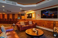 💎GEM IN THE HEART OF BRECK! 💎WALK TO EVERYTHING!