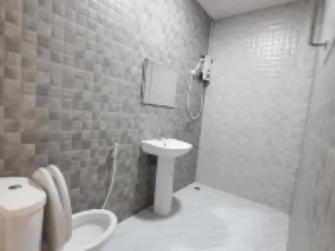 Wicket White Villa Hotels in Photharam