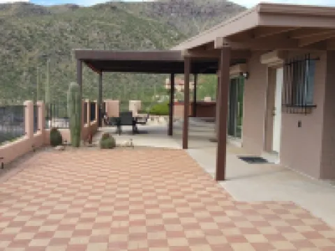 AWESOME Sunsets by the Heated Pool, putting green, hot tub & Tucson Night Lights 丹戈豪園酒店