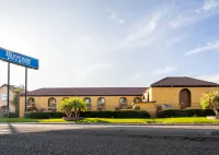 Rodeway Inn & Suites Colton-Riverside Hotels in Highgrove