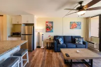 Newly Remodeled--2 Minute Walk to Charley Young Beach--Maui Vista #1216