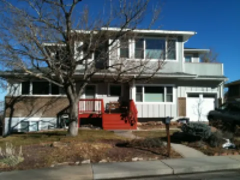 5 Bedroom Home in South Boulder; Great Views; Access to Hiking Trails
