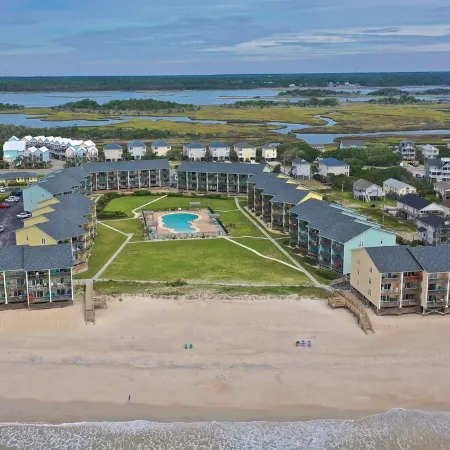 Surf Condo 518 - HeavenLee by the Sea - First Floor End Unit