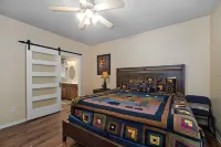 Pool&SplashPad&PlayGround OutTheBackDoor - LakeView-PoolTable-FoosBall++