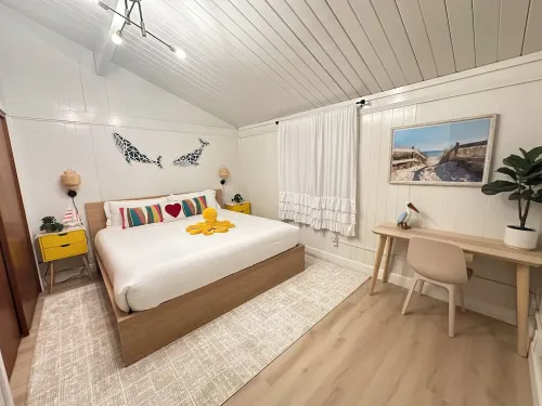 Walk the beach to the casino or tide pools your choice, come enjoy Roads End!