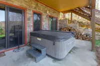 Waterfall View! Large Deck, Hot Tub, Outdoor Fire Pit!