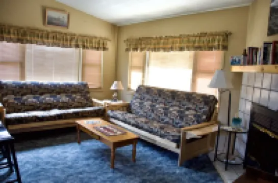 Gateway to Shoshone & Yellowstone