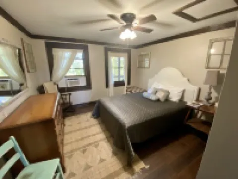 Secluded Cabin 365° Views  Pet Friendly Fire Pits #1 Place to Enjoy Fall Foliage