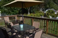 Summer dates available close to Lake MI & downtown! Pool table, Grill & Fire Pit