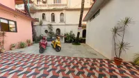 Henry's Place Hotels in Calangute