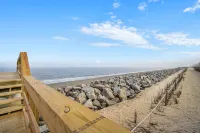 Spectacular ocean front, renovated townhome near Driftwood Beach!!