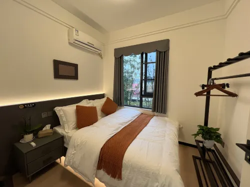 Qianyi Apartment