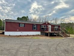 Refuge by Southern Oaks. Charming 3 bed 2 bath. Very close to Lake Murray!