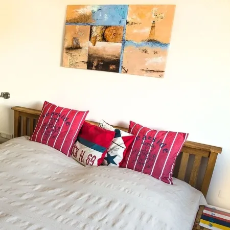 * NEW * 2014 renovated on the sandy beach family lagoon, balcony, free WiFi