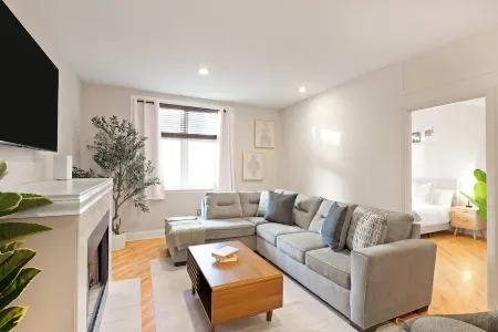 Modern Spacious 3BR Oasis <15 min to PATH Отели рядом с достопримечательностью «Технологический институт Стивенс»