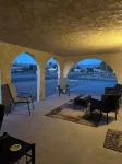Charming 1-bedroom house with big yard, AC and WiFi in delightful Fort Mohave