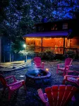 Cozy Mountain Loft Cabin - King Suite, Pool Table, Foosball & Fire Pit!