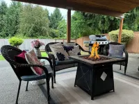 Modern Self check-inLarge Fenced Yard A/C Close to Everything Quiet Neighborhood