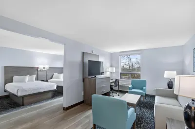 Emerald Hotel & Suites Calgary Airport Hotels in 